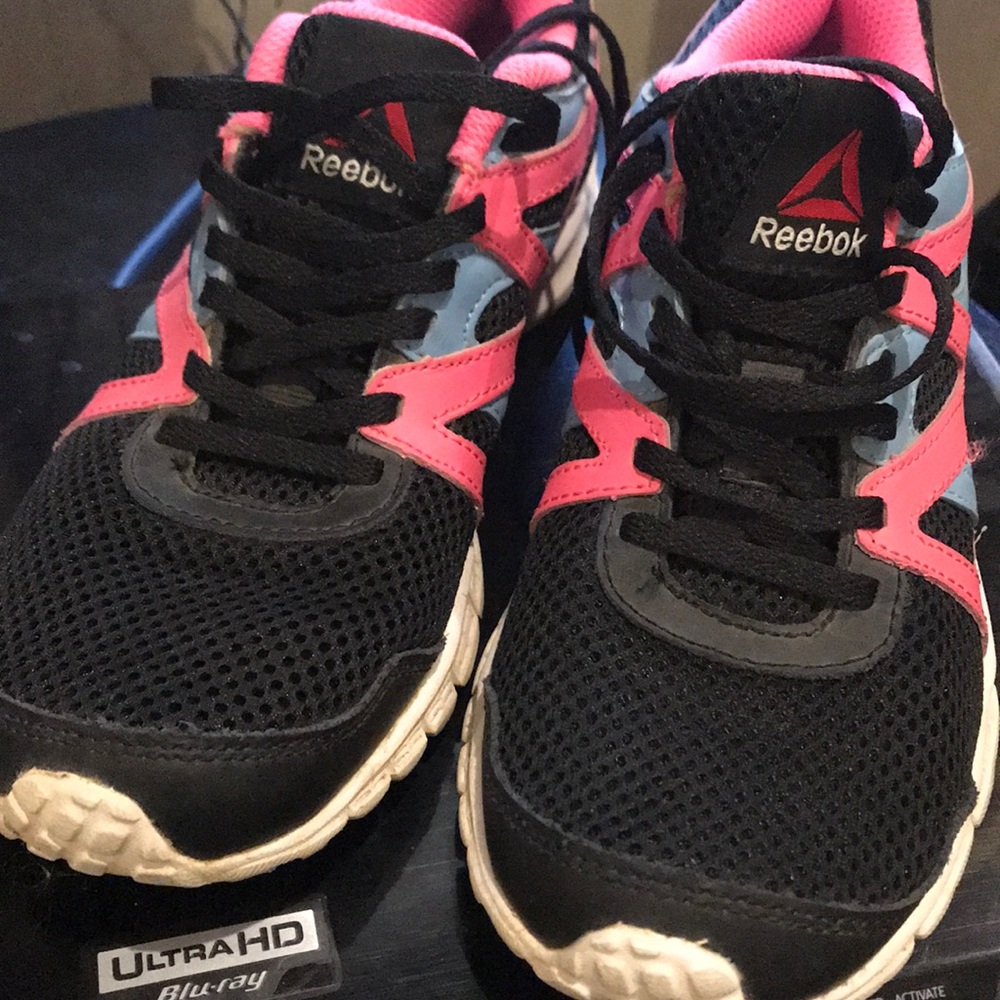 Reebok tennis shoes good condition